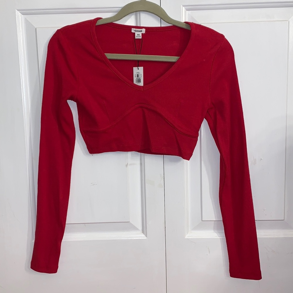 **NWT** Red crop top